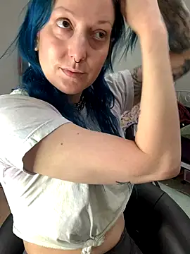 MissCumberdale online show from 11/13/25, 05:39