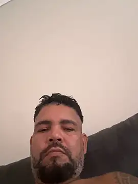 Snapshot of adgato chatting on 03/04/26, 12:57 adgato online show from 03/04/26, 12:57