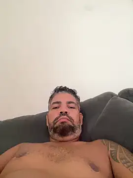 Snapshot of adgato chatting on 04/04/26, 01:50 adgato online show from 04/04/26, 01:50