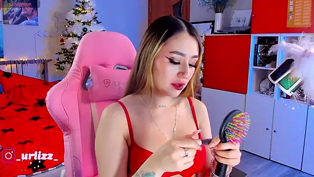Snapshot of Fiona-Love chatting on 01/15/25, 07:34 Fiona-Love online show from 01/15/25, 07:34