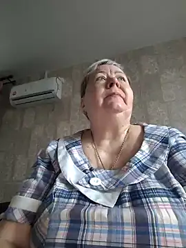 Snapshot of EffectFiona chatting on 03/20/25, 02:19 EffectFiona online show from 03/20/25, 02:19
