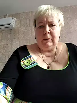 Snapshot of EffectFiona chatting on 02/22/25, 06:17 EffectFiona online show from 02/22/25, 06:17