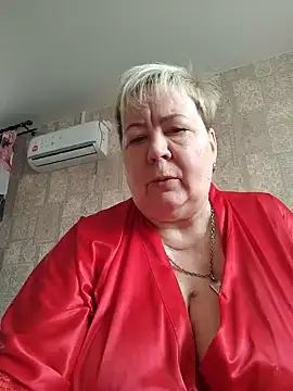 Snapshot of EffectFiona chatting on 03/08/25, 04:01 EffectFiona online show from 03/08/25, 04:01