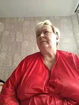 Snapshot of EffectFiona chatting on 03/04/25, 06:15 EffectFiona online show from 03/04/25, 06:15