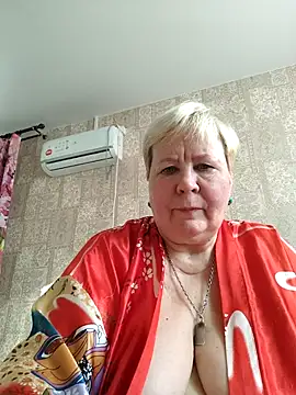 Snapshot of EffectFiona chatting on 03/01/26, 04:56 EffectFiona online show from 03/01/26, 04:56