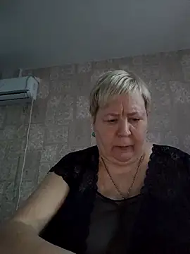 Snapshot of EffectFiona chatting on 02/23/26, 01:01 EffectFiona online show from 02/23/26, 01:01