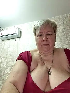 EffectFiona online show from 11/30/25, 01:39