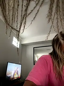 Gipoltergeist online show from 09/17/25, 04:09