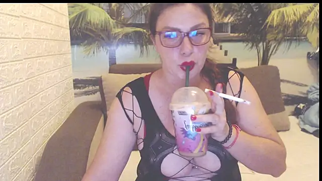 Queen  Natasha online show from 09/24/25, 08:48