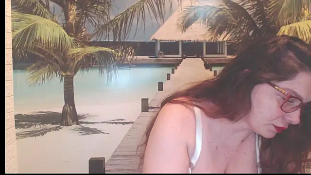 Queen  Natasha online show from 01/06/26, 09:41