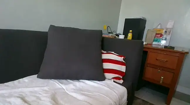 Snapshot of Prettybecs chatting on 02/08/25, 12:28 Prettybecs online show from 02/08/25, 12:28