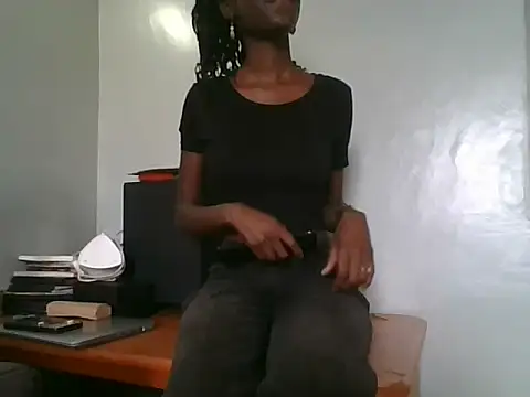 Snapshot of Prettybecs chatting on 10/06/25, 07:53 Prettybecs online show from 10/06/25, 07:53