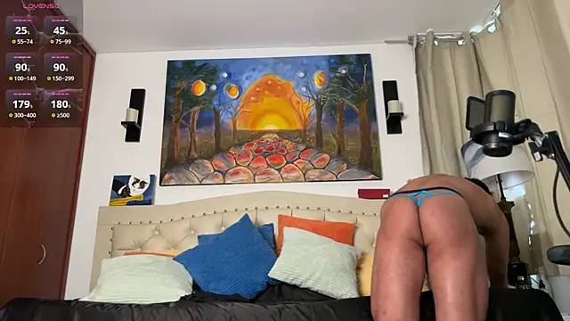 Snapshot of Adams_ricci chatting on 12/04/25, 12:26 Adams ricci online show from 12/04/25, 12:26