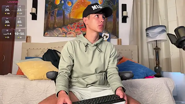 Snapshot of Adams_ricci chatting on 01/11/26, 01:29 Adams ricci online show from 01/11/26, 01:29