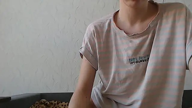 HoneyWiles online show from 03/11/26, 02:22