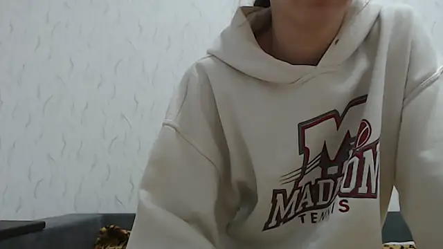 HoneyWiles online show from 01/14/26, 02:20