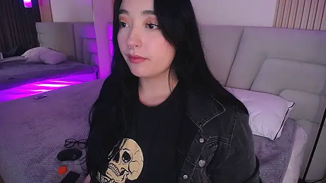 Miss Loise online show from 12/03/25, 03:40