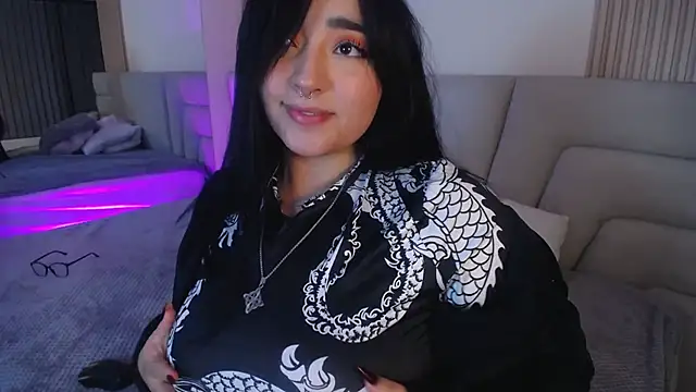 Miss Loise online show from 11/14/25, 02:59