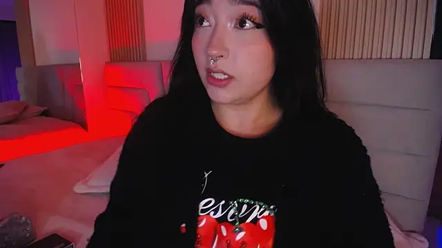 Miss Loise online show from 04/29/26, 02:49