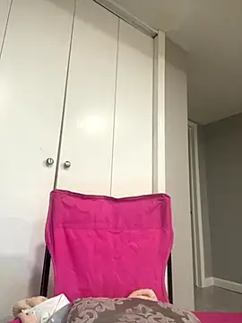 Snapshot of wishwashhy22 chatting on 09/28/25, 09:00 wishwashhy22 online show from 09/28/25, 09:00