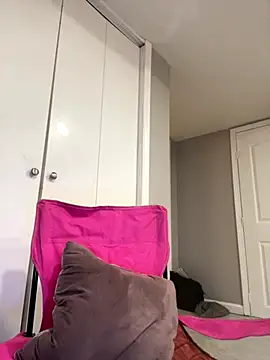 Snapshot of wishwashhy22 chatting on 09/23/25, 10:00 wishwashhy22 online show from 09/23/25, 10:00