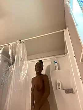 Snapshot of wishwashhy22 chatting on 09/21/25, 08:58 wishwashhy22 online show from 09/21/25, 08:58