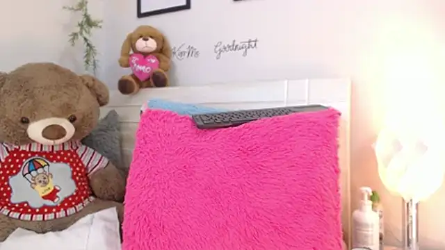 Joliet online show from 03/11/26, 01:43