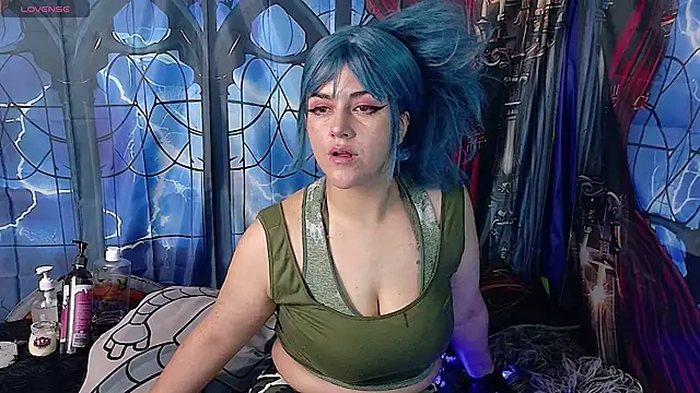 Snapshot of cristina_blu21 chatting on 06/28/26, 02:34 cristina blu21 online show from 06/28/26, 02:34