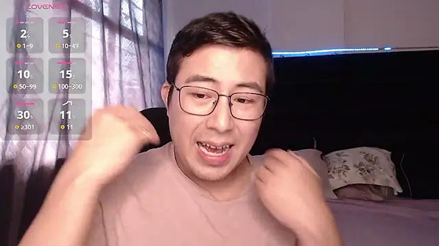 andrewmhilton  online show from 01/12/26, 07:31