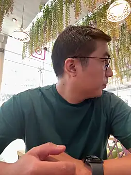 andrewmhilton  online show from 10/29/25, 05:45