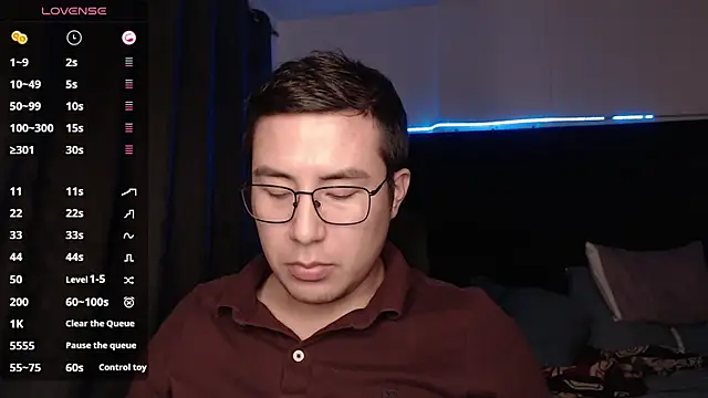 andrewmhilton  online show from 11/25/25, 05:30