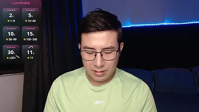 andrewmhilton  online show from 03/10/26, 11:53