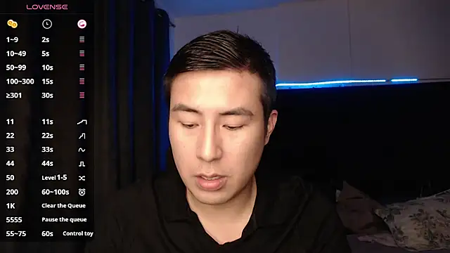 andrewmhilton  online show from 11/17/25, 07:01