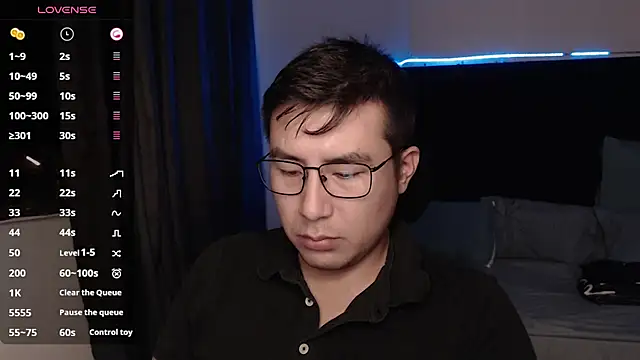 andrewmhilton  online show from 11/01/25, 06:30