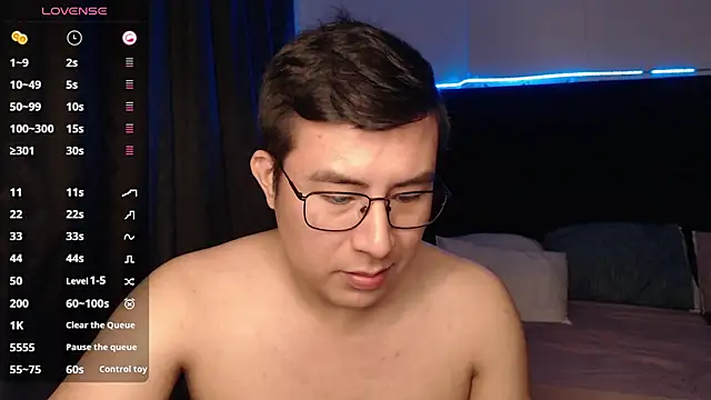 andrewmhilton  online show from 11/13/25, 06:17