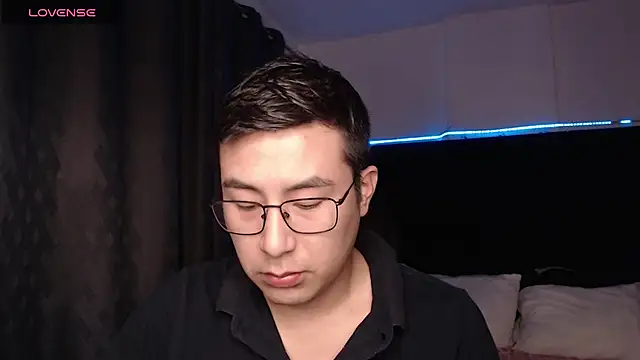 andrewmhilton  online show from 02/12/26, 12:32