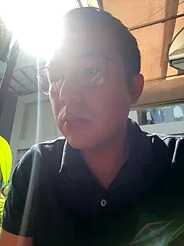 andrewmhilton  online show from 11/26/25, 06:52