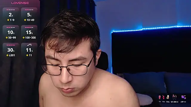 andrewmhilton  online show from 03/17/26, 05:54