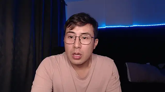 andrewmhilton  online show from 03/31/26, 06:26