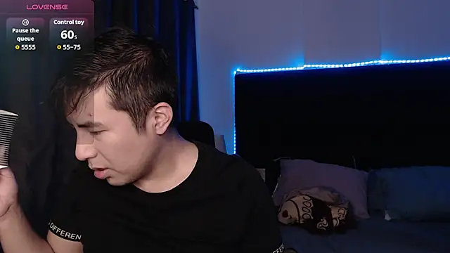 andrewmhilton  online show from 02/23/26, 06:47