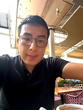 andrewmhilton  online show from 11/05/25, 07:50