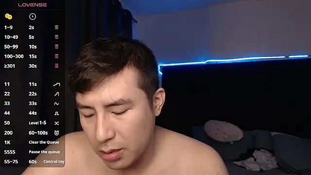 andrewmhilton  online show from 10/28/25, 06:45