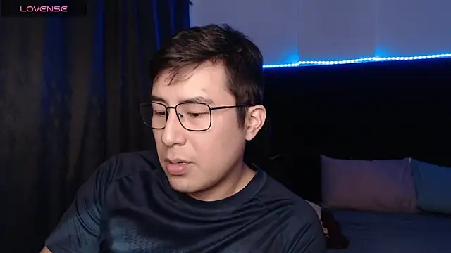 andrewmhilton  online show from 02/22/26, 08:06