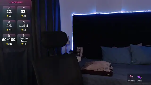 andrewmhilton  online show from 02/25/26, 12:00