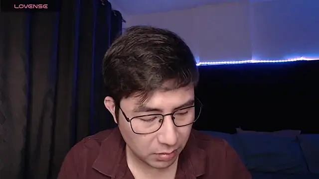 andrewmhilton  online show from 03/13/26, 05:34