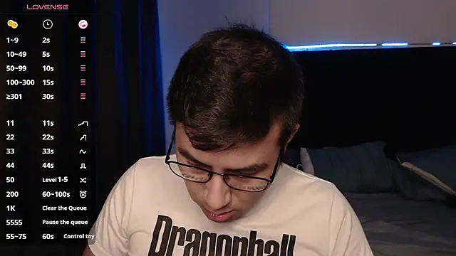 andrewmhilton  online show from 11/02/25, 07:13