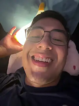 andrewmhilton  online show from 02/10/26, 07:29