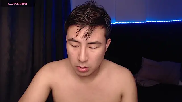 andrewmhilton  online show from 03/30/26, 06:48