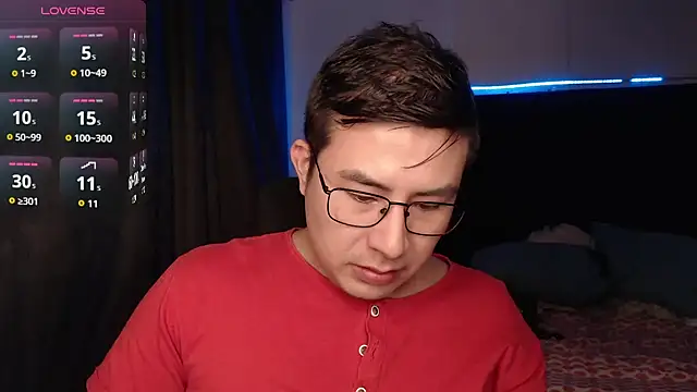 andrewmhilton  online show from 12/19/25, 05:32