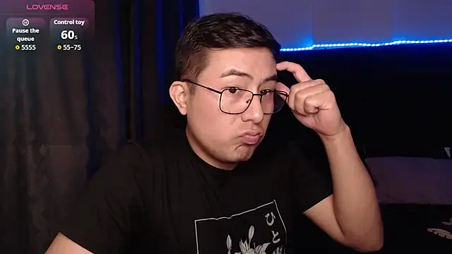 andrewmhilton  online show from 04/01/26, 06:37